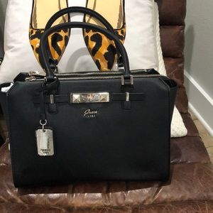 Guess Cherie Black Purse-NWT